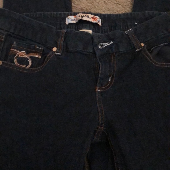 Jeans - Picture 2 of 4